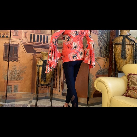 We The Free + blouse - Picture 2 of 3